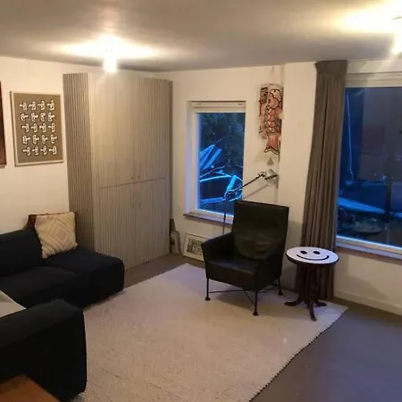 Familyhome Near Centre *